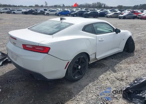 2017 Chevrolet Camaro 1Ls z USA, uszkodzony, nr VIN 1G1FA1RX2H0189347